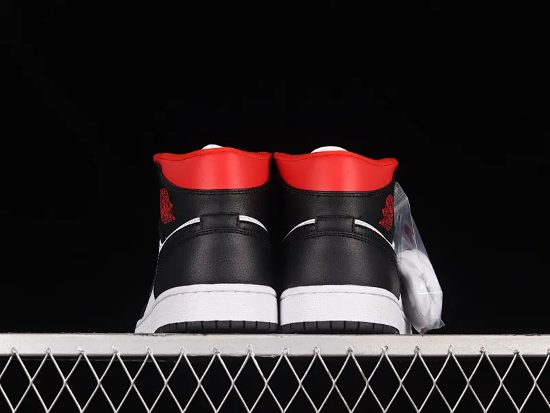 All categories Air Jordan Jordan series basketball shoes Air Jordan 1 Mid Air Jordan 1 Mid AJ1 Joe 1 is prohibited for resale Mid-top basketball shoes BQ6472-061